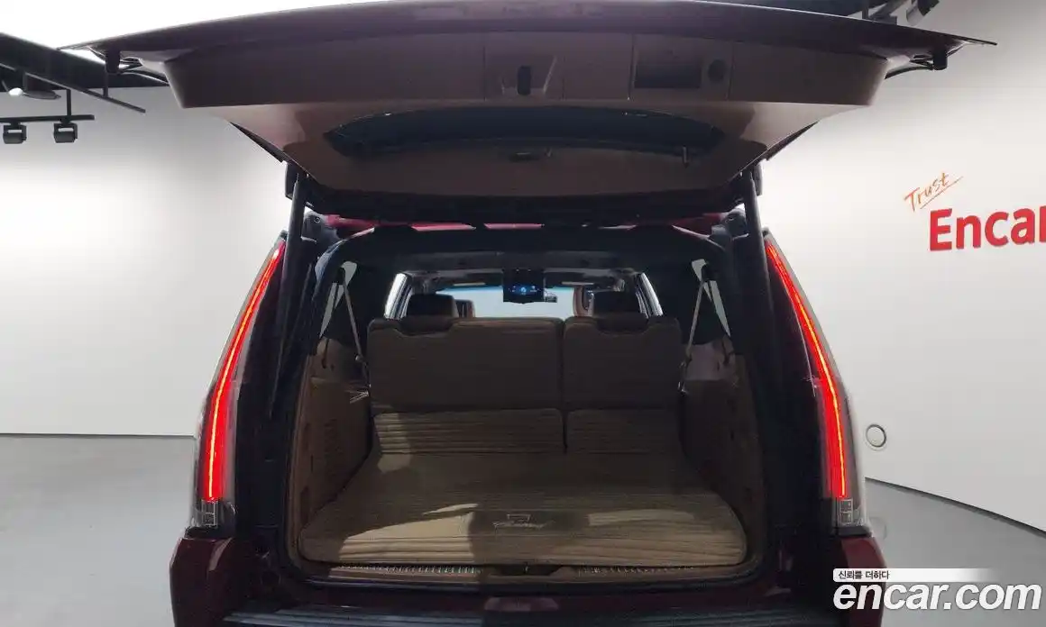 Cadillac Escalade 2017 6.2 гидро в Москве № 1016000, фото 20