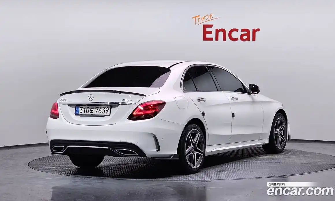 Mercedes-Benz C-Class 2021 2.0 гидро в Москве № 141213, фото 2