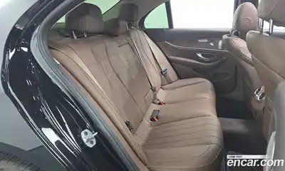 Mercedes-Benz E-Class 2018 2.0 гидро в Москве № 142267, миниатюра 12
