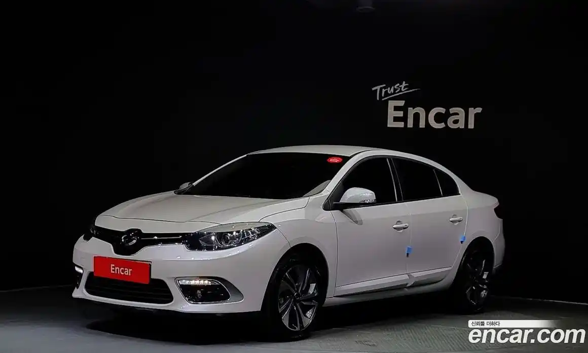 Renault SM3 2019 1.6 гидро в Москве № 148053, фото 1