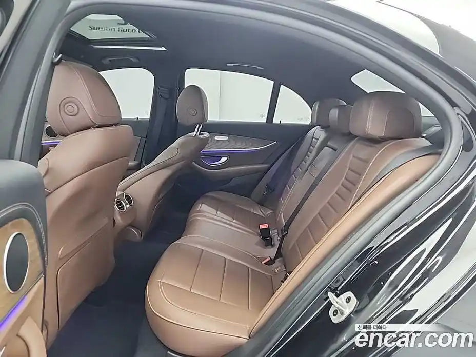 Mercedes-Benz E-Class 2021 1.9 гидро в Москве, фото 12