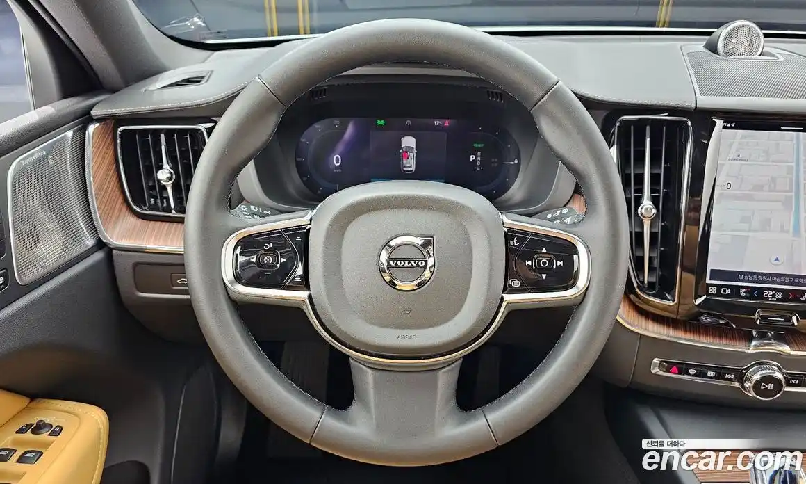Volvo XC60 2024 2.0 гидро в Москве № 164218, фото 13