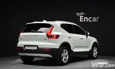 Volvo XC40 2018 2.0 гидро в Москве № 164501, миниатюра 2