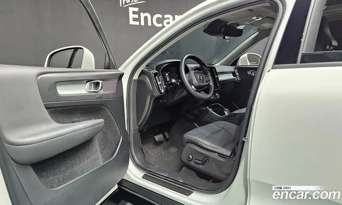 Volvo XC40 2018 2.0 гидро в Москве № 164501, фото 10