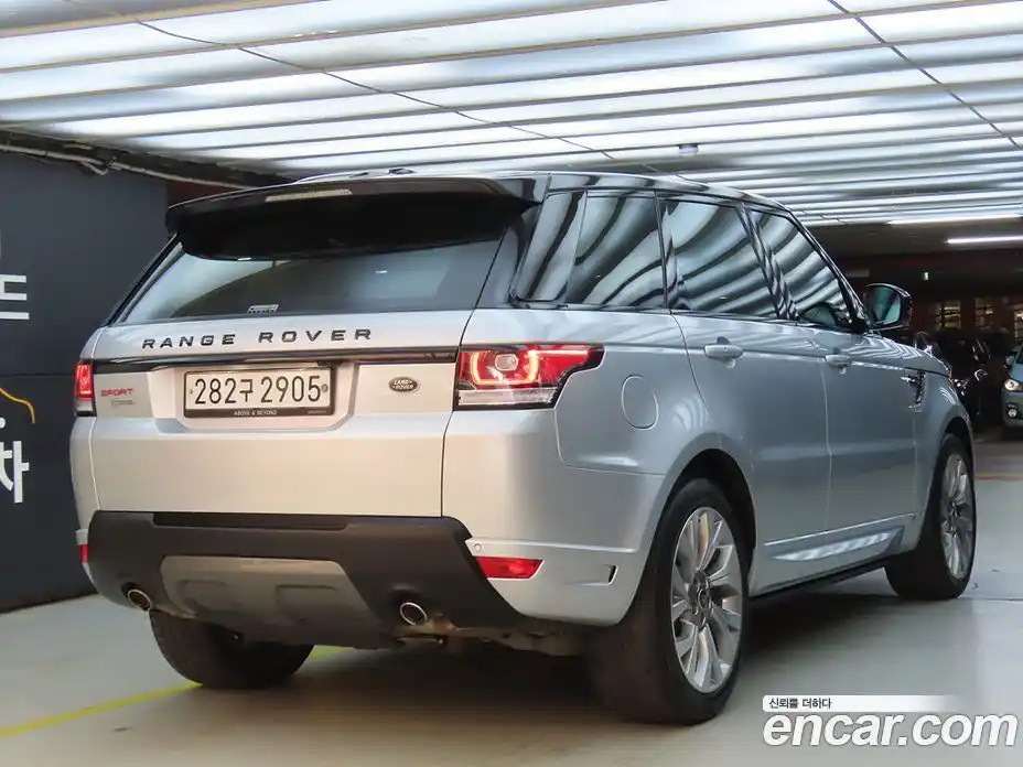 Land Rover Range-Rover Sport 2016 3.0 гидро в Москве № 166339, фото 4