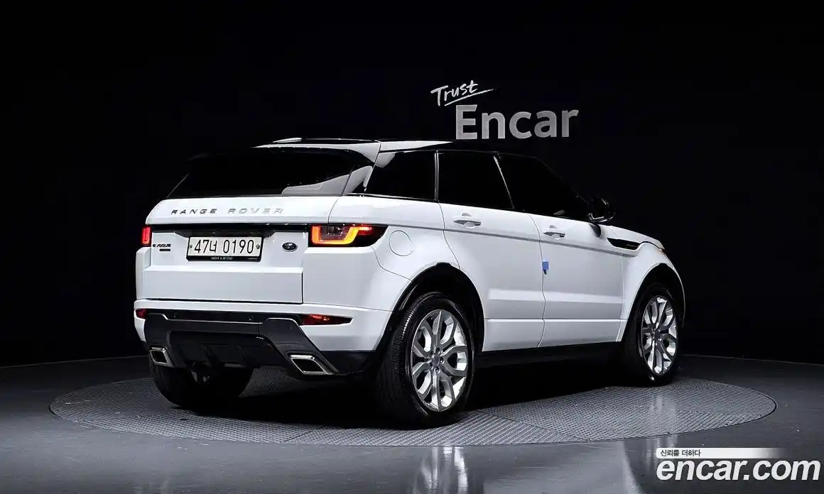 Land Rover Range-Rover Evoque 2016 2.0 гидро в Москве № 166343, фото 2