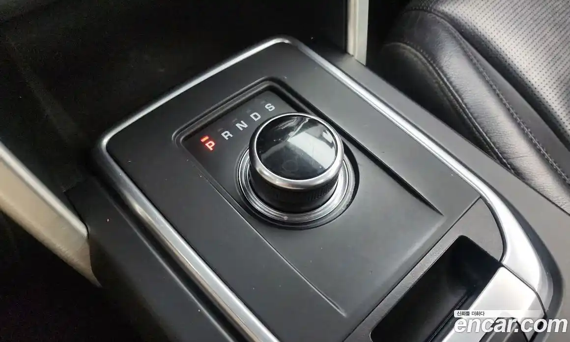 Land Rover Discovery Sport 2017 2.0 гидро в Москве № 166355, фото 9