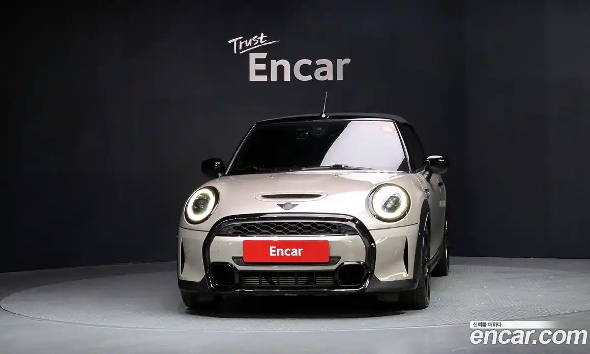 Mini Cooper Convertible 2021 2.0 гидро в Москве № 167038, фото 3