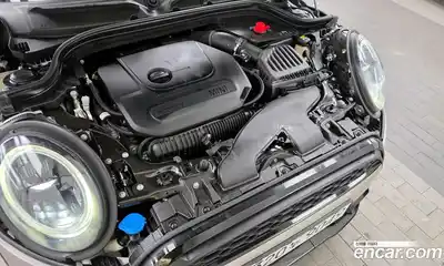Mini Cooper Convertible 2021 2.0 гидро в Москве № 167038, миниатюра 6