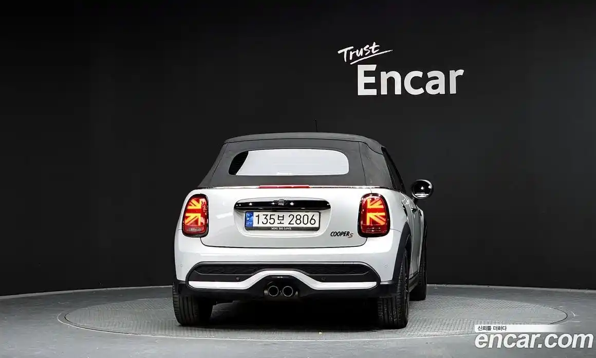 Mini Cooper Convertible 2022 2.0 гидро в Москве № 167175, фото 4
