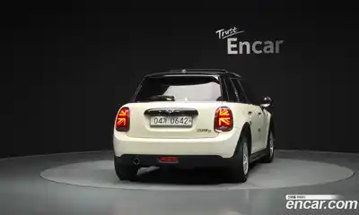 Mini Cooper 2015 1.5 гидро в Москве № 167191, миниатюра 4