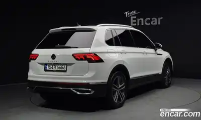 Volkswagen Tiguan 2022 2.0 гидро в Москве № 168476, миниатюра 2