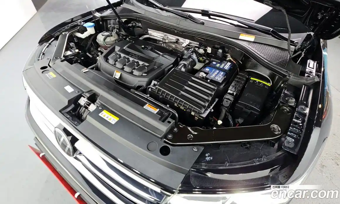 Volkswagen Tiguan 2022 2.0 гидро в Москве № 168721, фото 6