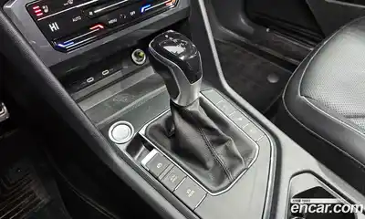 Volkswagen Tiguan 2022 2.0 гидро в Москве № 168721, миниатюра 9