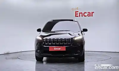 Jeep Cherokee 2017 2.4 гидро в Москве № 169671, миниатюра 3