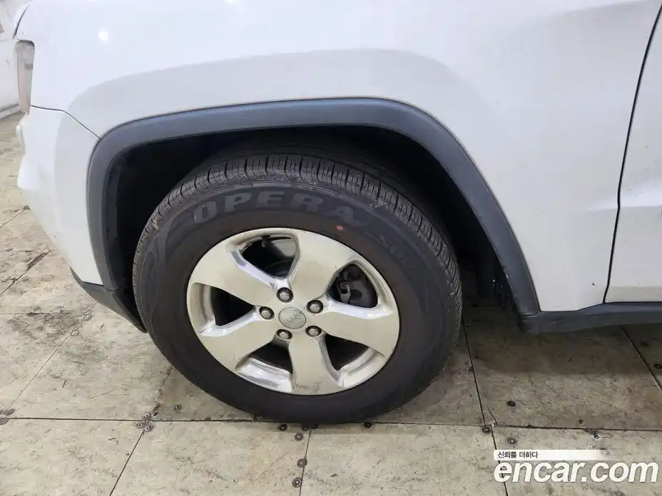 Jeep Cherokee 2013 3.0 гидро в Москве № 170112, фото 4