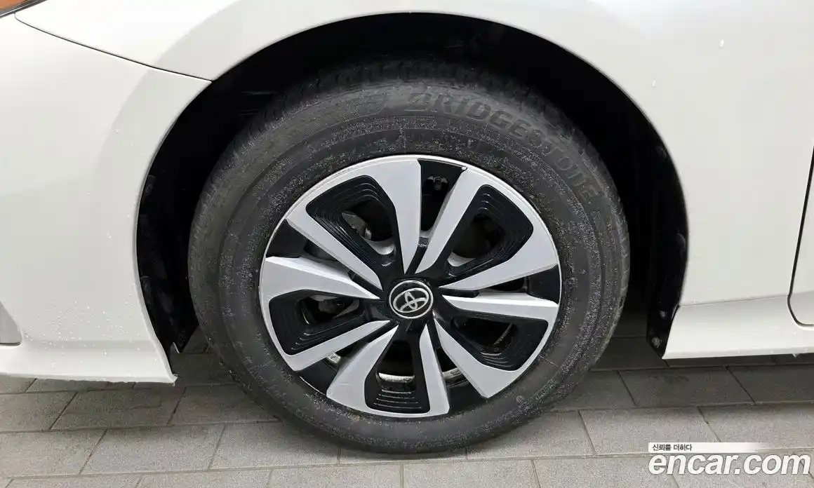Toyota Prius 2018 1.8 гидро в Москве № 170294, фото 5