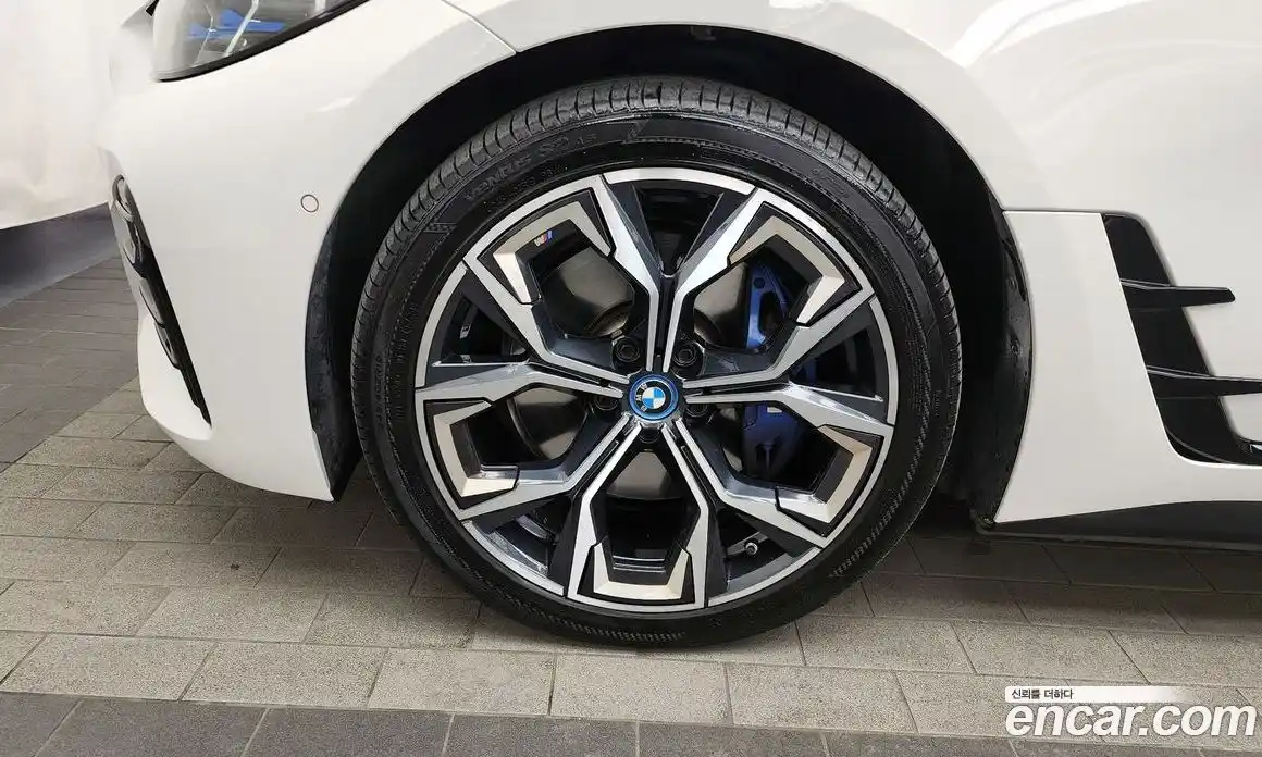 BMW i4 2023 0.2 гидро в Москве № 189670, фото 5