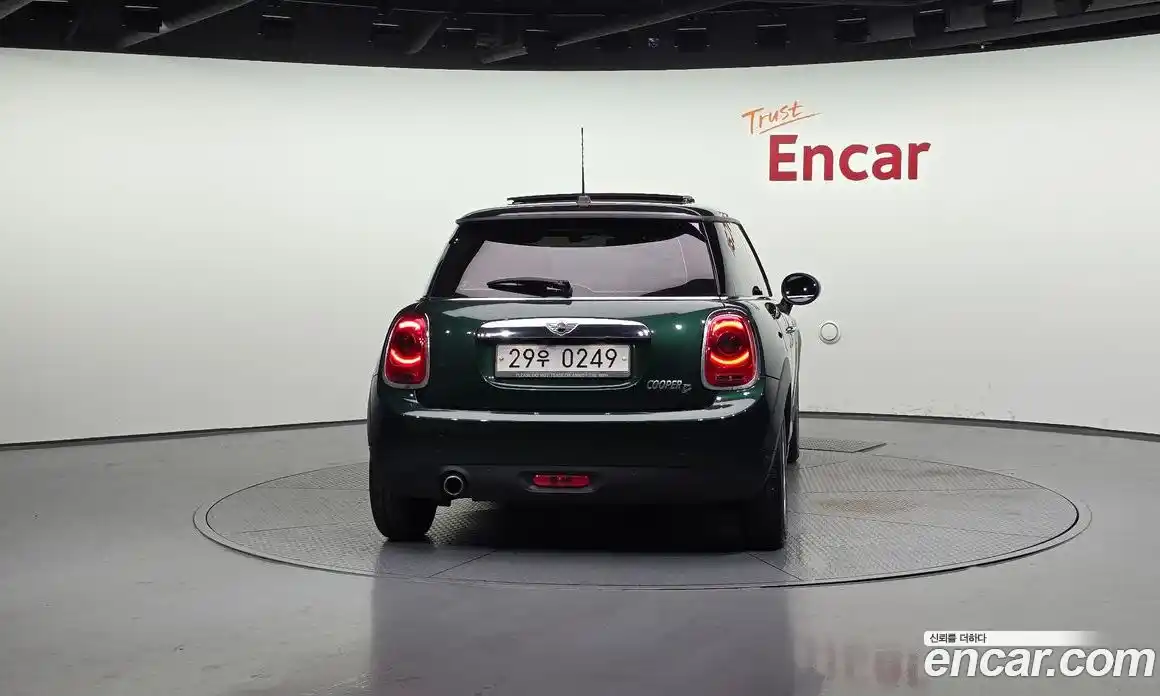 Mini Cooper 2016 1.5 гидро в Москве № 192856, фото 4