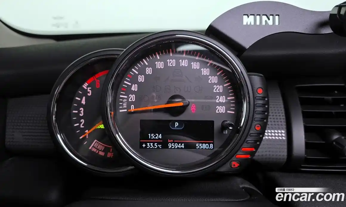 Mini Cooper 2016 1.5 гидро в Москве № 192856, фото 8
