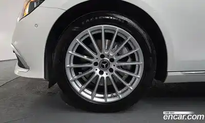 Mercedes-Benz E-Class 2022 2.0 гидро, миниатюра 4