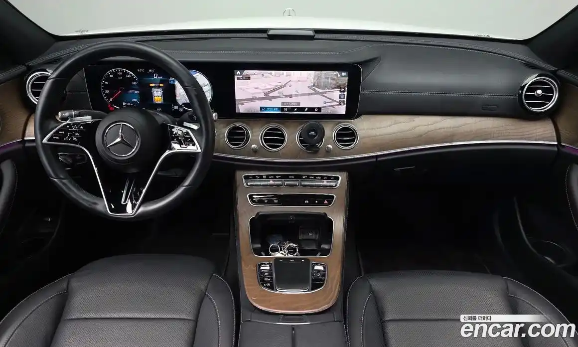 Mercedes-Benz E-Class 2022 2.0 гидро, фото 6