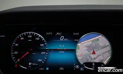 Mercedes-Benz E-Class 2022 2.0 гидро, миниатюра 7