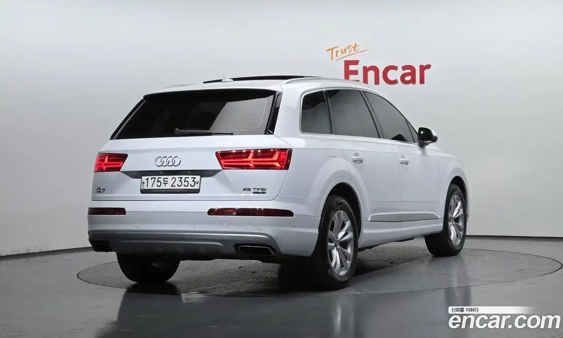 Audi Q7 2019 2.0 гидро в Москве № 196408, фото 2