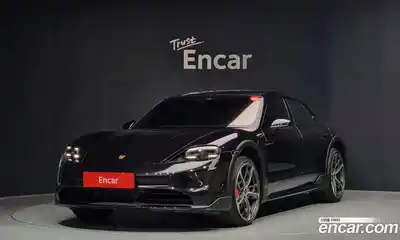 Porsche Taycan, 2024