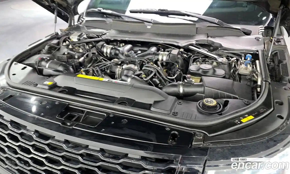 Land Rover Range-Rover 2019 4.4 гидро в Москве № 198178, фото 6