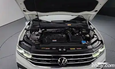 Volkswagen Tiguan 2023 2.0 гидро в Москве № 199023, миниатюра 6