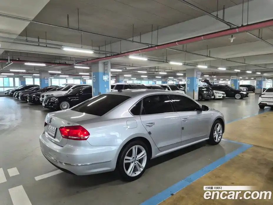 Volkswagen Passat 2014 2.0 гидро в Москве № 199337, фото 6