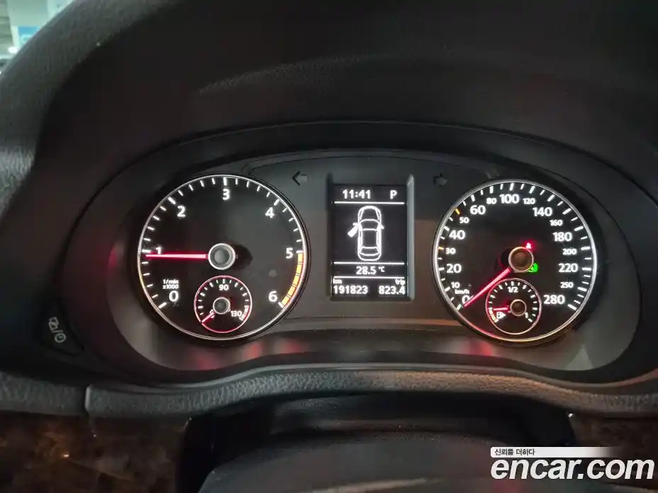 Volkswagen Passat 2014 2.0 гидро в Москве № 199337, фото 10