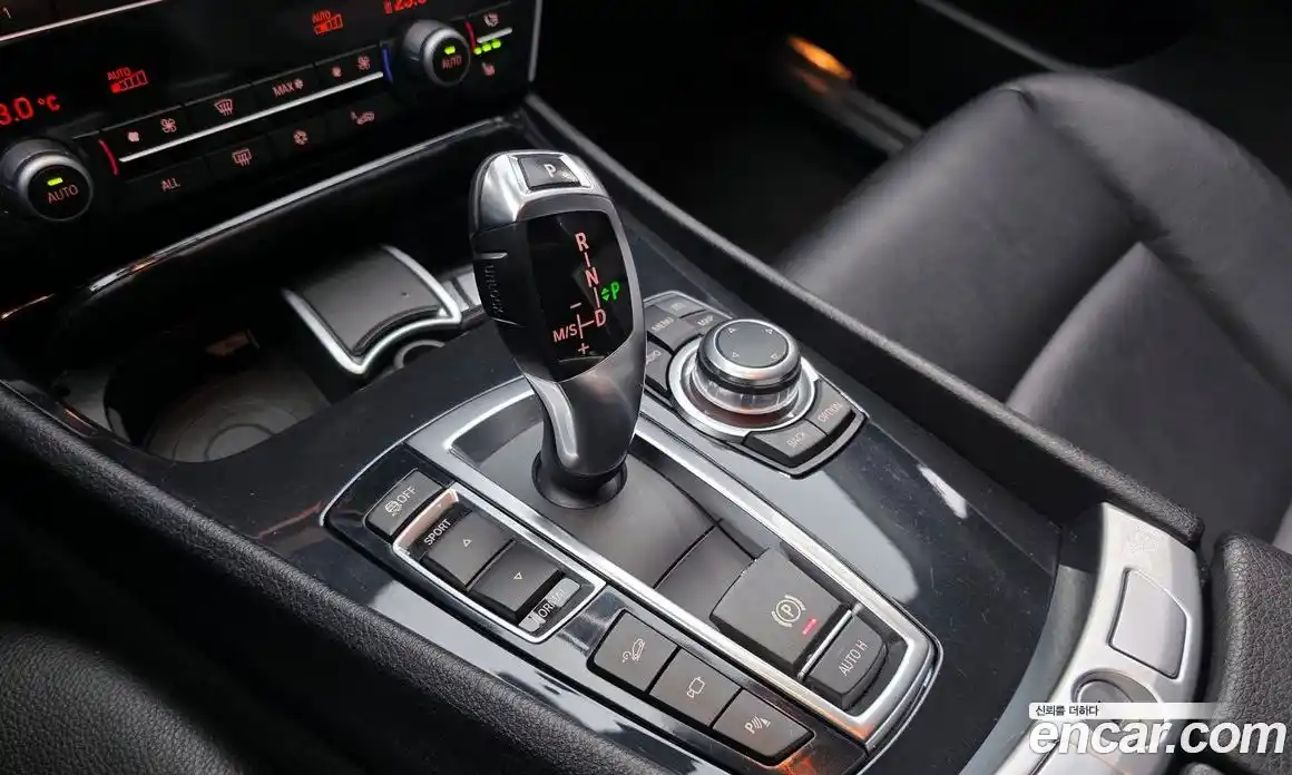 BMW 5-Series 2011 3.0 Автомат в Москве № 211418, фото 9