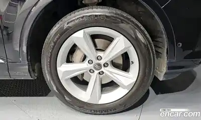 Audi Q7 2021 3.0 гидро в Москве № 212400, миниатюра 5