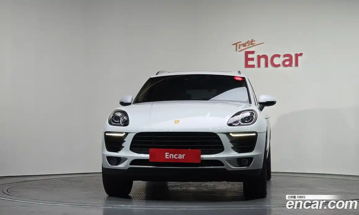 Porsche Macan 2015 3.0 гидро в Москве № 213256, фото 3