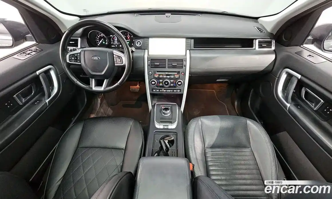 Land Rover Discovery Sport 2017 2.0 гидро в Москве № 213660, фото 7