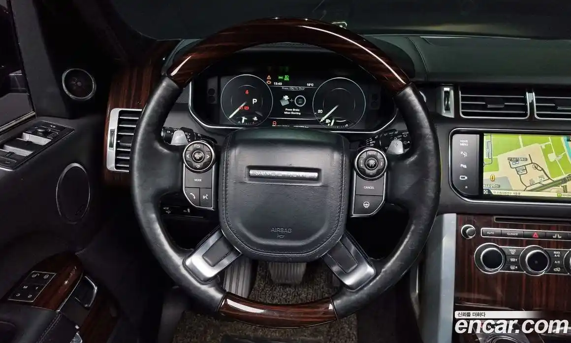 Land Rover Range-Rover 2015 4.4 гидро в Москве № 213752, фото 13