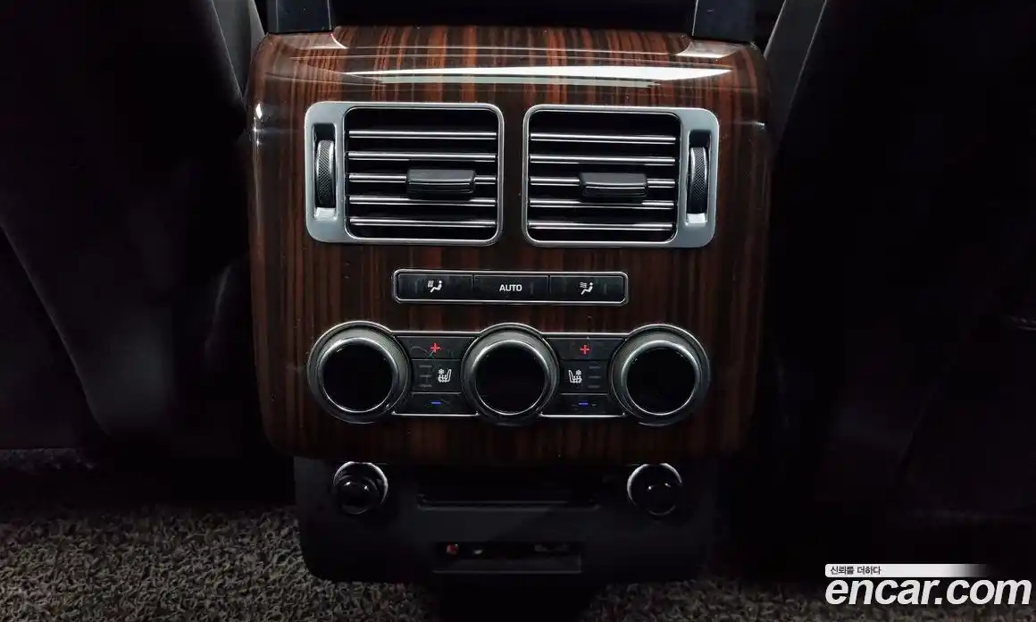 Land Rover Range-Rover 2015 4.4 гидро в Москве № 213752, фото 18