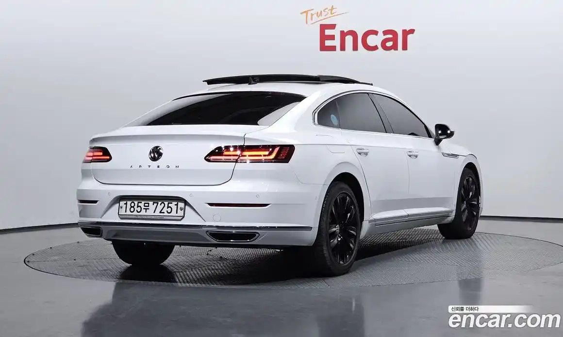 Volkswagen Arteon 2019 2.0 гидро в Москве № 215188, фото 2