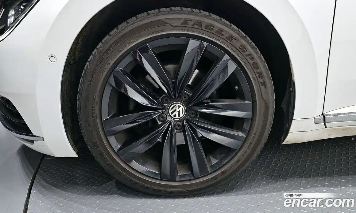 Volkswagen Arteon 2019 2.0 гидро в Москве № 215188, фото 5