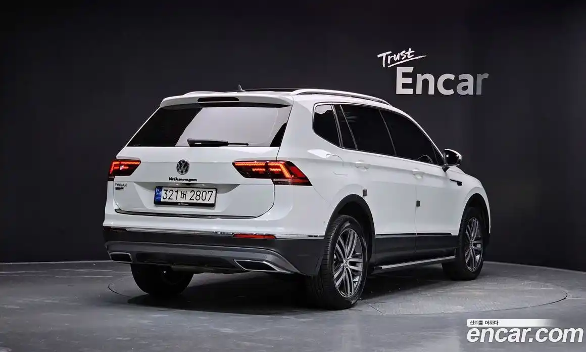Volkswagen Tiguan 2020 2.0 гидро в Москве № 215194, фото 2