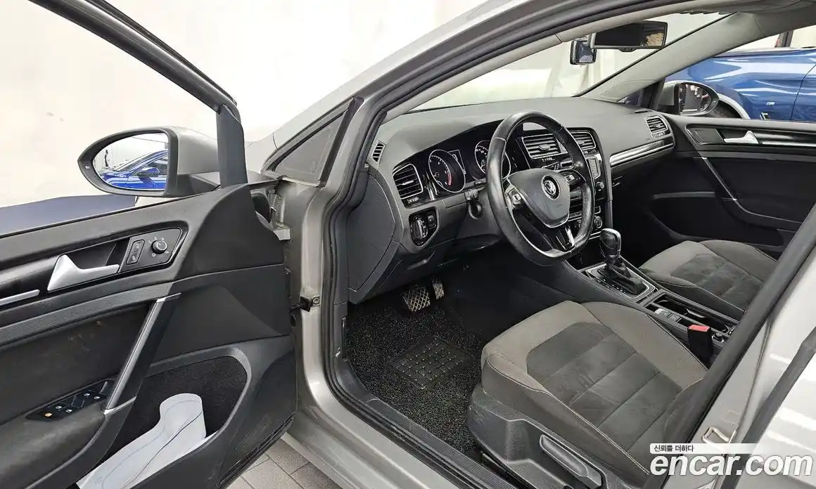 Volkswagen Golf 2015 1.6 гидро в Москве № 215298, фото 10
