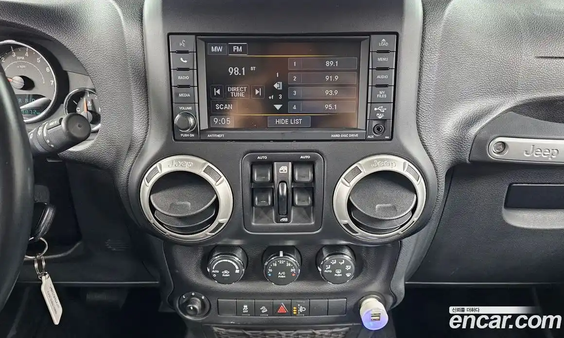 Jeep Wrangler 2017 3.6 гидро в Москве № 215450, фото 16
