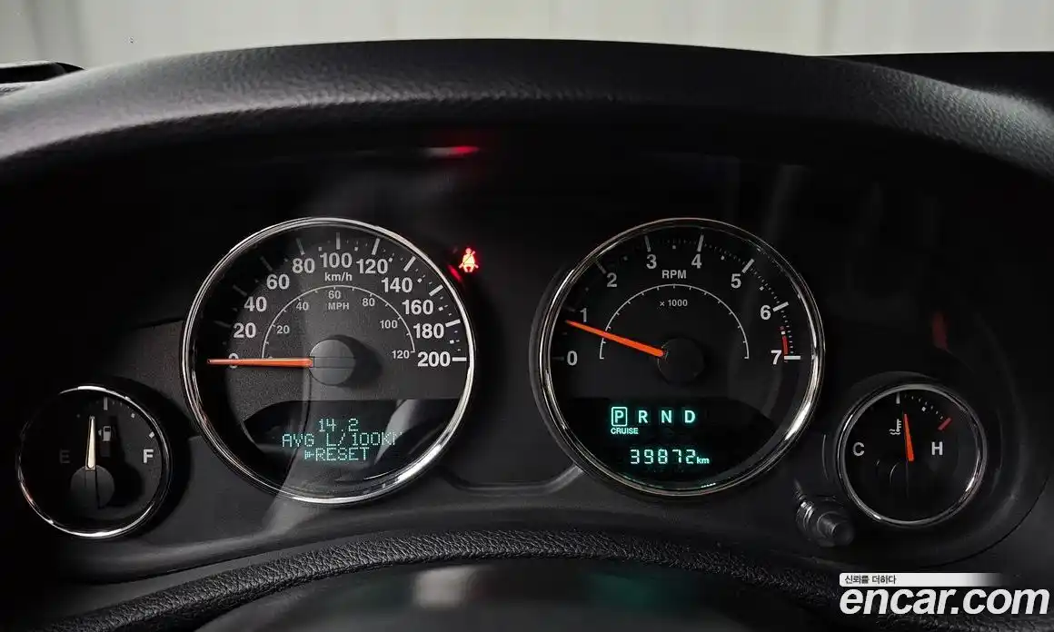 Jeep Wrangler 2017 3.6 гидро в Москве № 215450, фото 8