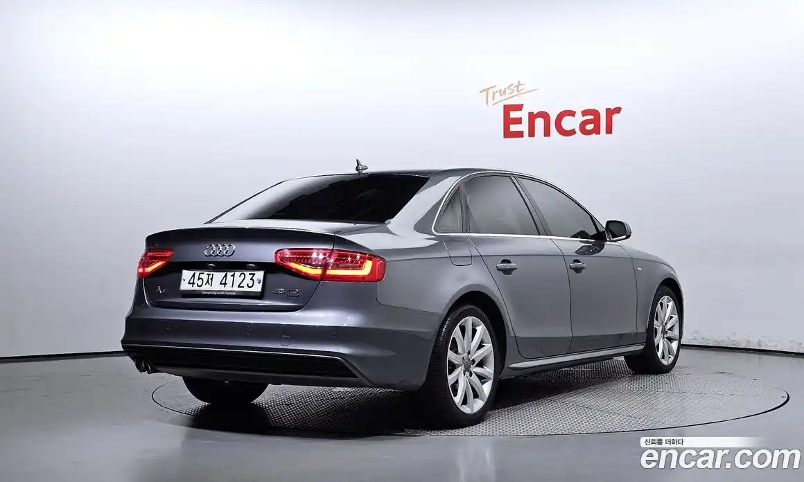 Audi A4 2014 2.0 гидро в Москве № 230107, фото 2