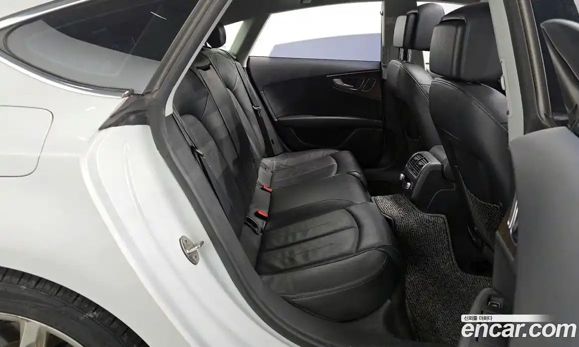 Audi A7 2015 3.0 гидро в Москве № 230208, фото 12