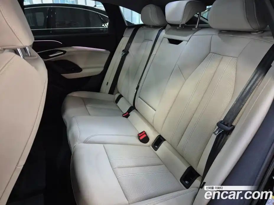 Audi A6 e-tron 2025 0.2 гидро в Москве № 230269, фото 11