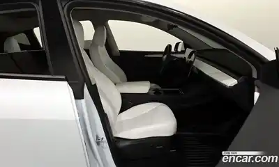 Tesla Model Y 2024 0.2 гидро в Москве № 231553, миниатюра 11