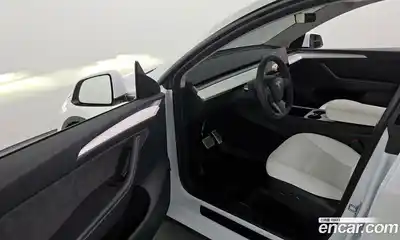 Tesla Model Y 2024 0.2 гидро в Москве № 231553, миниатюра 10